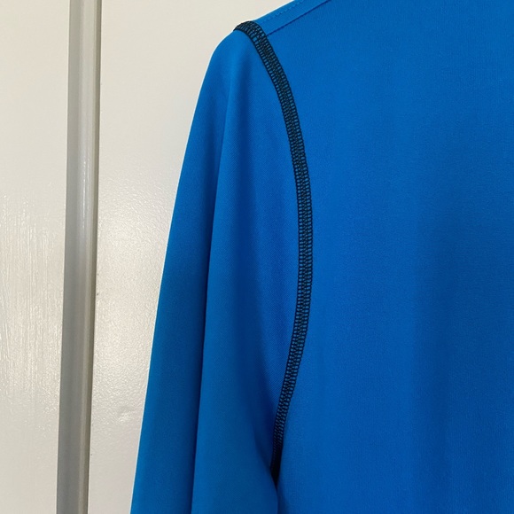 Oakley long sleeve Size: S Color: Blue - Picture 5 of 5